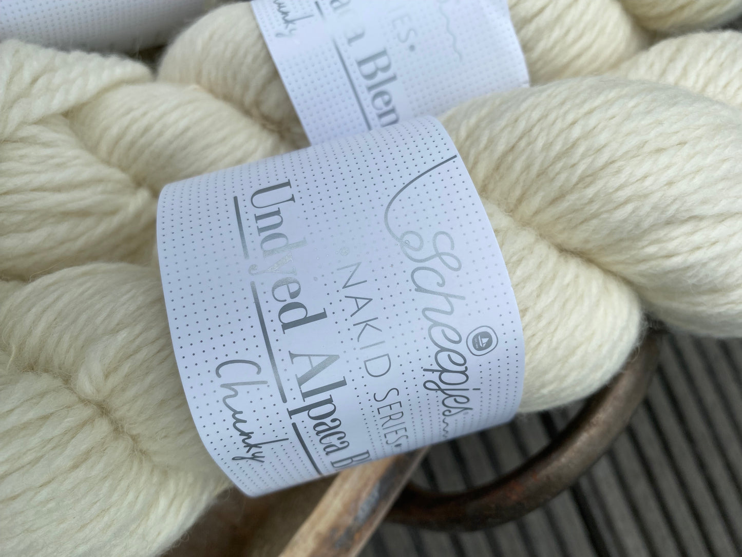 Scheepjes Nakid Series Alpaca Chunky – Ongeverfd Wol & Alpaca Garen (100g/120m) | VrolijkeWol